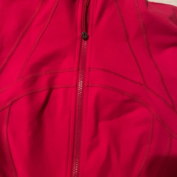 Define jacket crimson red - Picture 2 of 3